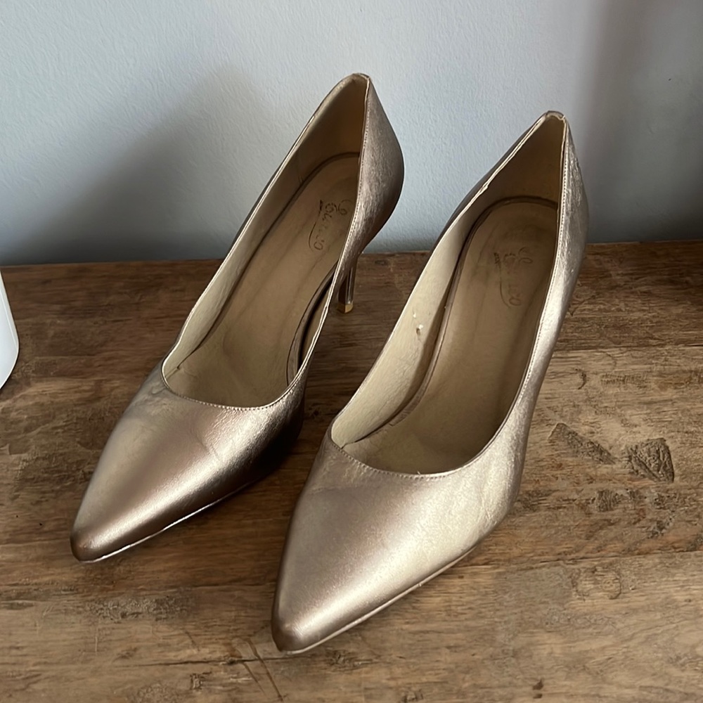 Size 11 lovely